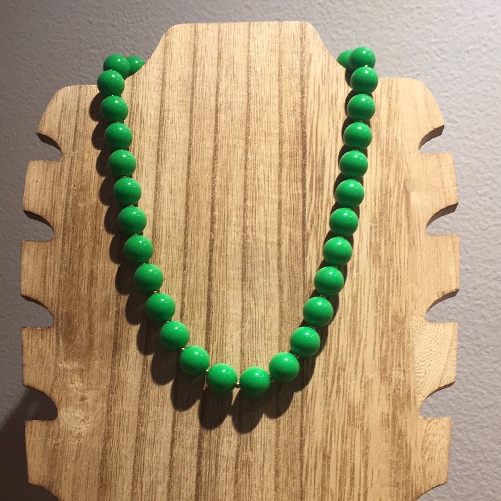 Vintage Bright Green Lucite Plastic Beaded Necklace Stamped PAT 537985
